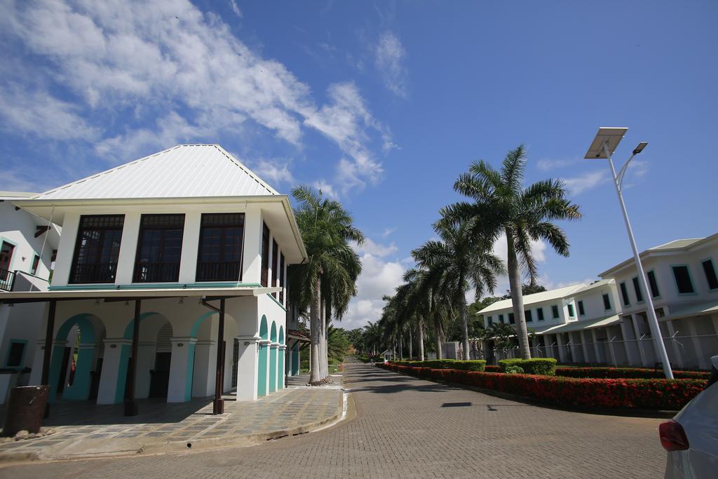 Palm Coast Luxury Rentals エステリリョス・エステ エクステリア 写真