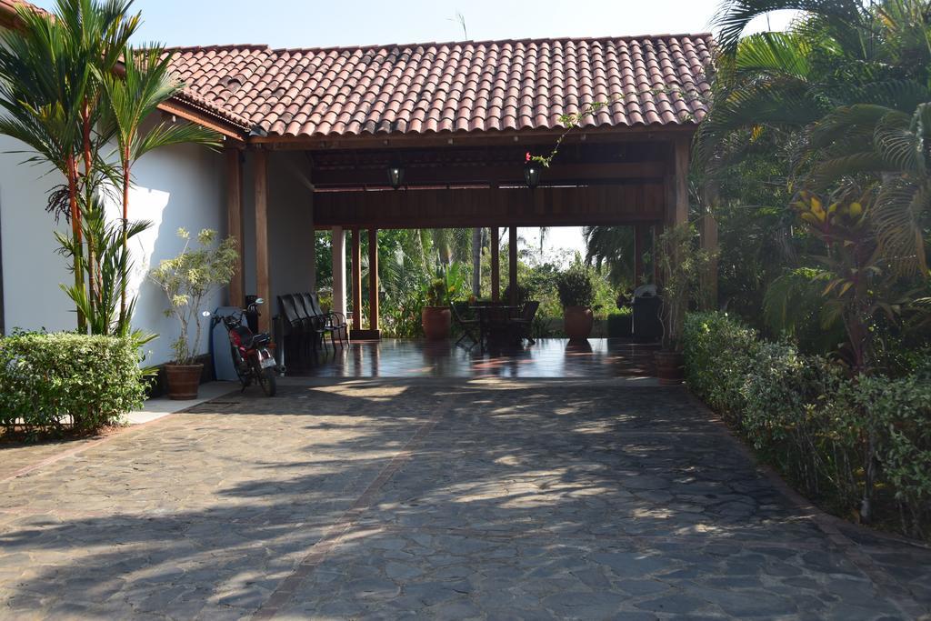 Palm Coast Luxury Rentals エステリリョス・エステ エクステリア 写真