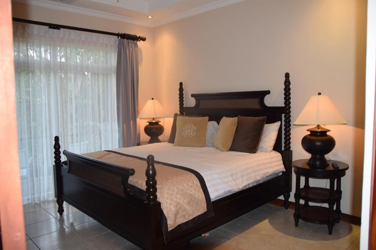 Palm Coast Luxury Rentals エステリリョス・エステ エクステリア 写真