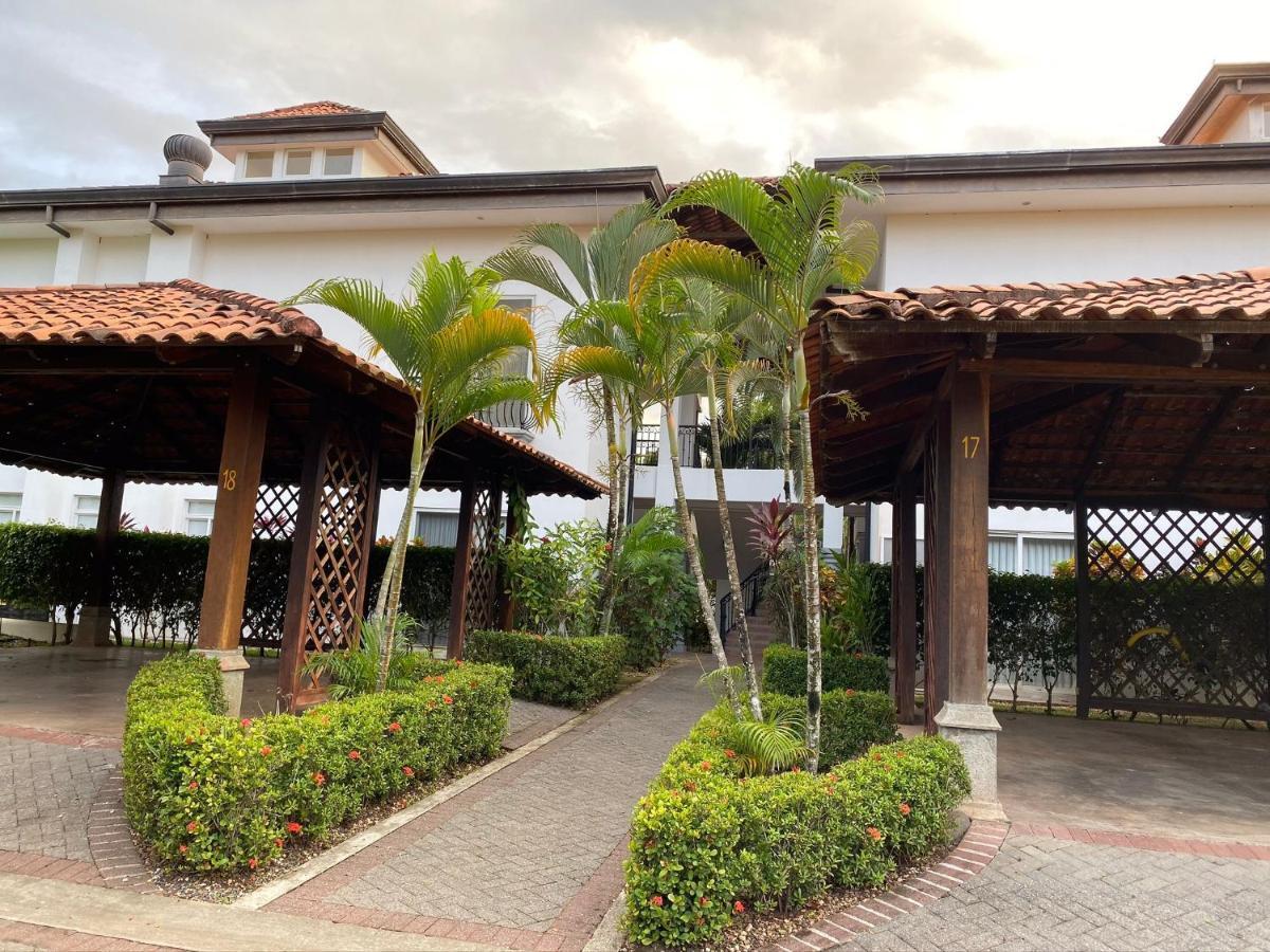 Palm Coast Luxury Rentals エステリリョス・エステ エクステリア 写真